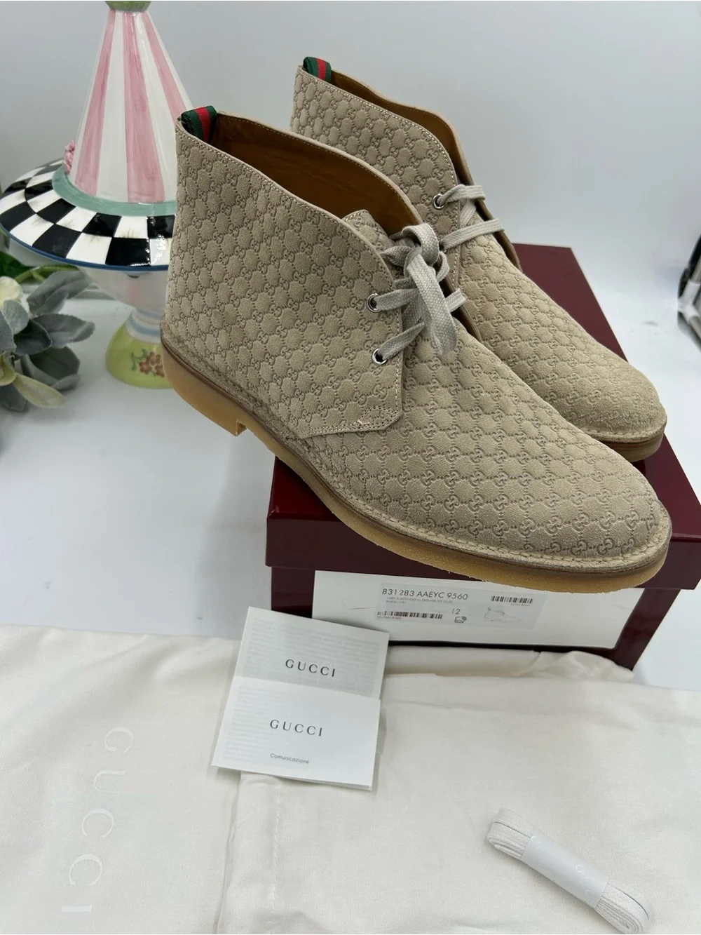 Gucci classic chukka